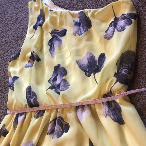 Yellow Floral Summer Dress - Picture 3 of 9